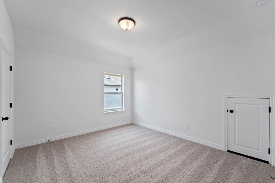 Note: Sample product photo. Actual exterior and interior selections may vary by homesite. Photo may be virtually staged