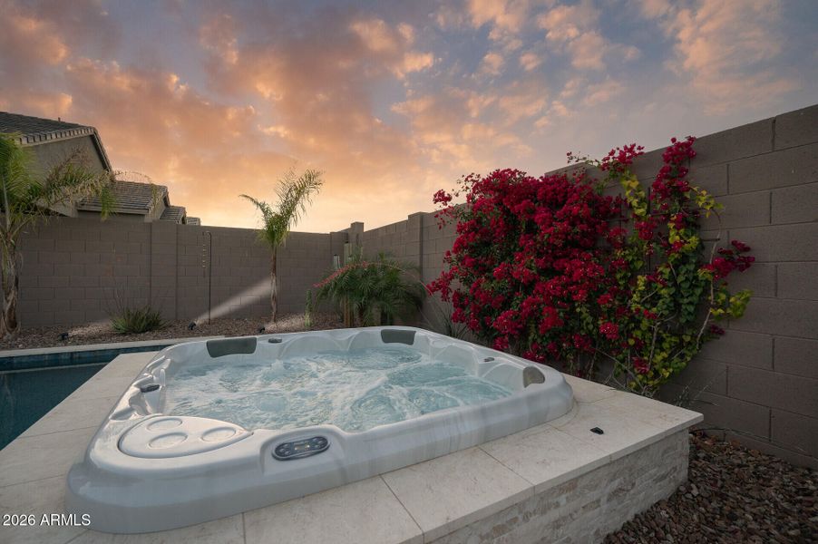 97_20076_W_Campbell_Art5_mls