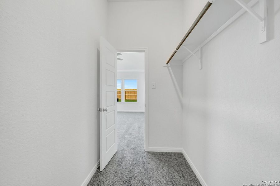 Spacious, unfurnished interior of a new home in Park Place, New Braunfels (Image 33). Spacious, unfurnished interior of a new home in Park Place, New Braunfels (Image 33).