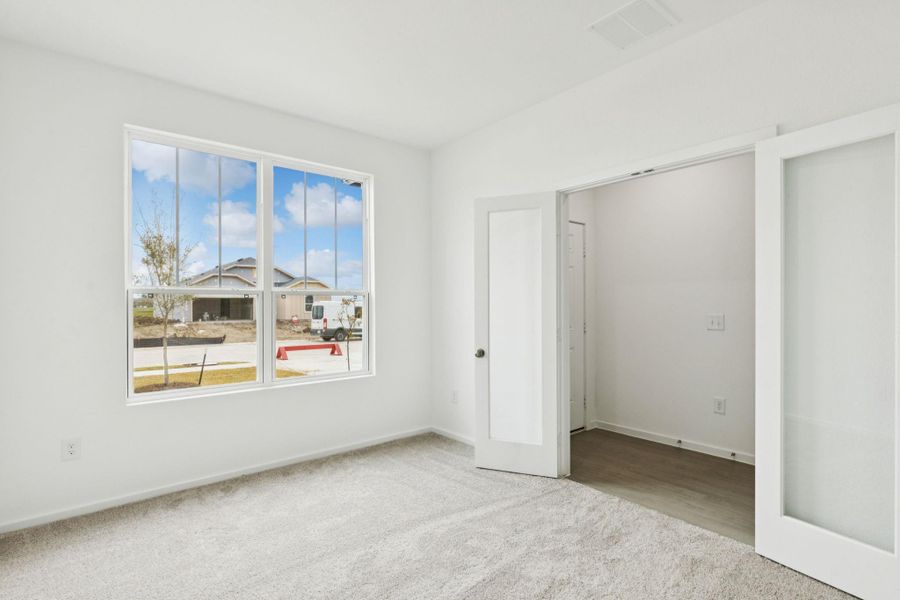 Spacious, unfurnished interior of a new home in Windcress, Cove (Image 30).