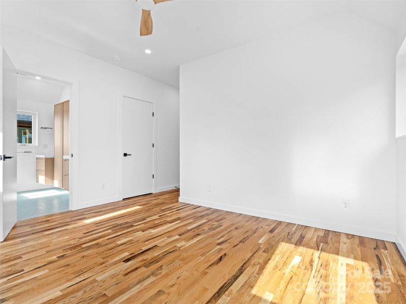 Spacious, unfurnished interior of a new home in , Asheville (Image 34). Spacious, unfurnished interior of a new home in , Asheville (Image 34).
