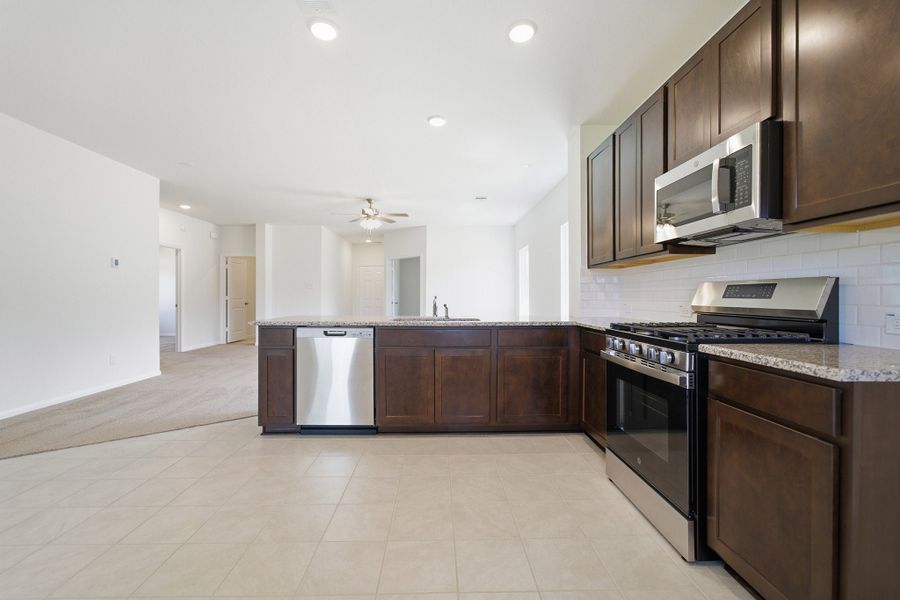 Furnished interior view inside a new home in Magnolia Springs, Montgomery (Image 6).