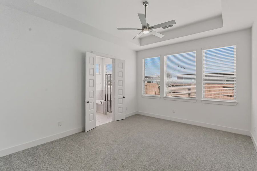 Spacious, unfurnished interior of a new home in Stillwater Ranch, San Antonio (Image 13). Spacious, unfurnished interior of a new home in Stillwater Ranch, San Antonio (Image 13).