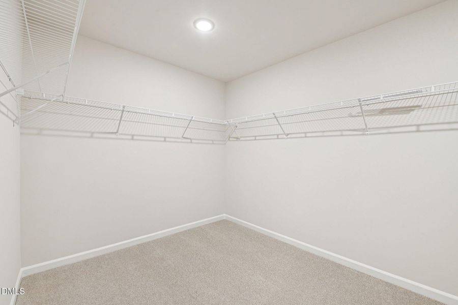 29-web-or-mls-Raleigh - Oak Manor - 137