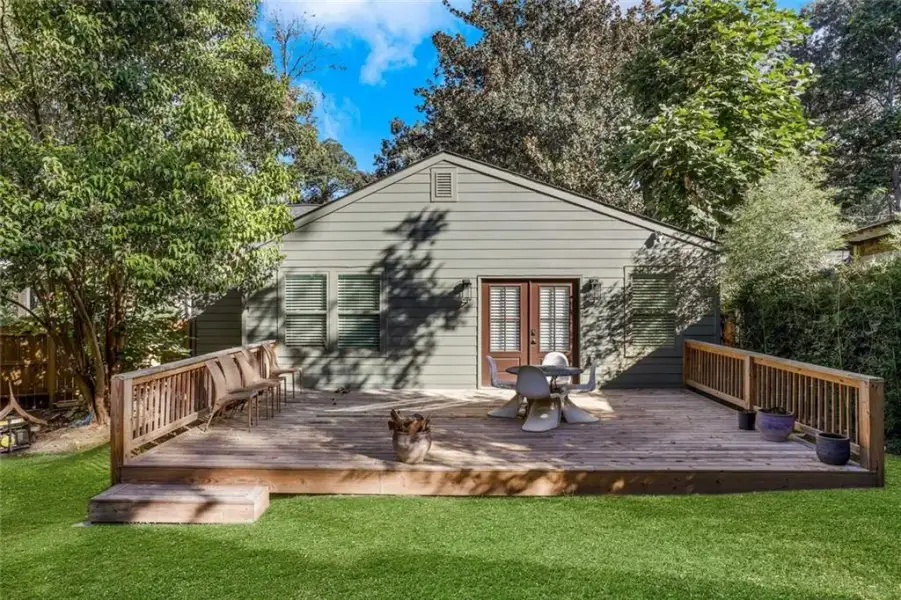 Exterior details and patio area of a home in , Atlanta (Image 20).