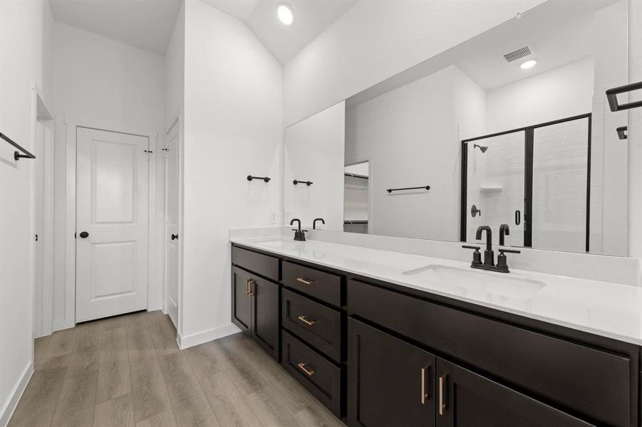 Primary Bathroom featuring the Oxford Collection Primary Bathroom featuring the Oxford Collection