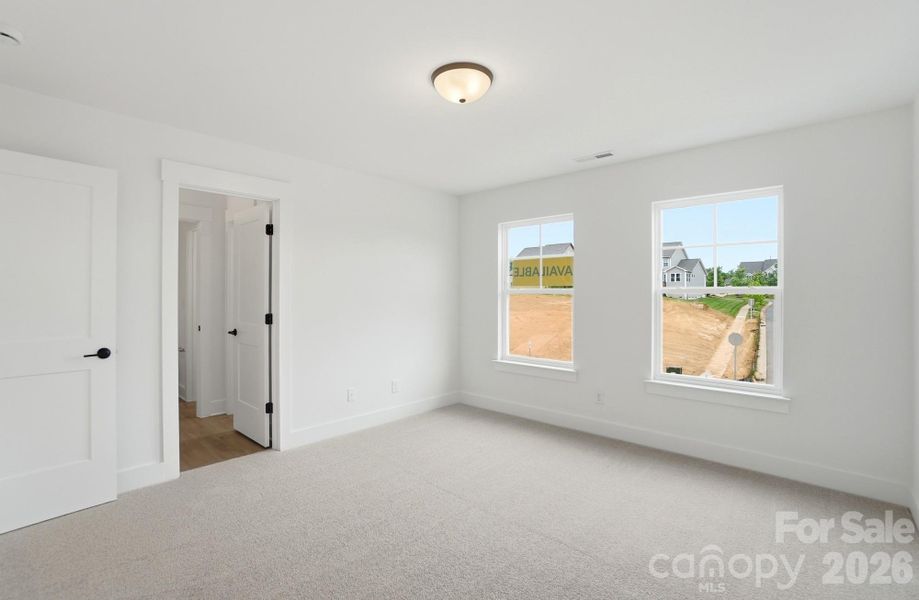 Spacious, unfurnished interior of a new home in Robinson Oaks, Gastonia (Image 40).