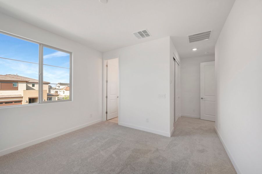 Spacious, unfurnished interior of a new home in Soleo, San Tan Valley (Image 34). Spacious, unfurnished interior of a new home in Soleo, San Tan Valley (Image 34).
