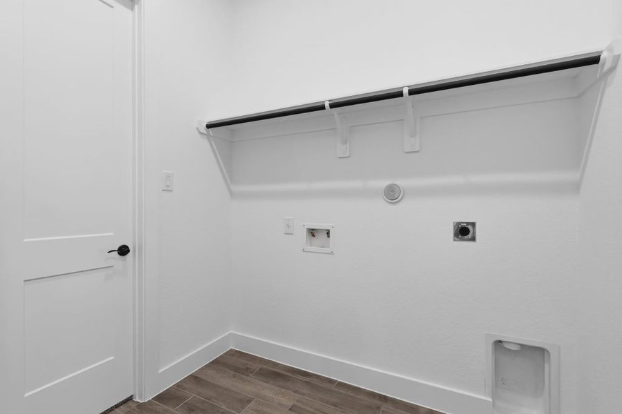 Representative unfurnished interior of a home built from the Sorenstam by Chesmar Homes in Riceland Alley Loads, Mont Belvieu (Image 60).
