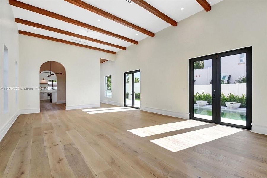 Spacious, unfurnished interior of a new home in , West Palm Beach (Image 10).