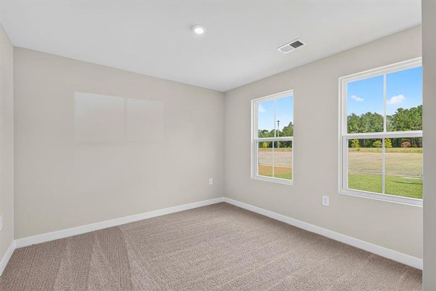 Spacious, unfurnished interior of a new home in Beacon Point at New Hampstead, Savannah (Image 15). Spacious, unfurnished interior of a new home in Beacon Point at New Hampstead, Savannah (Image 15).