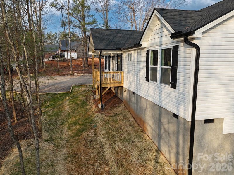 Exterior details and patio area of a home in , Marion (Image 26).