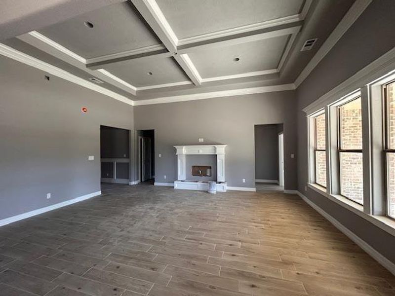 Spacious, unfurnished interior of a new home in , Beaumont (Image 4).