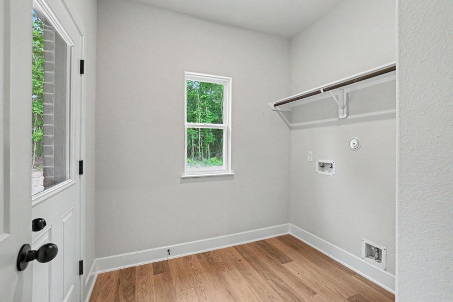 Spacious, unfurnished interior of a new home in Encino Estates, Dayton (Image 37). Spacious, unfurnished interior of a new home in Encino Estates, Dayton (Image 37).