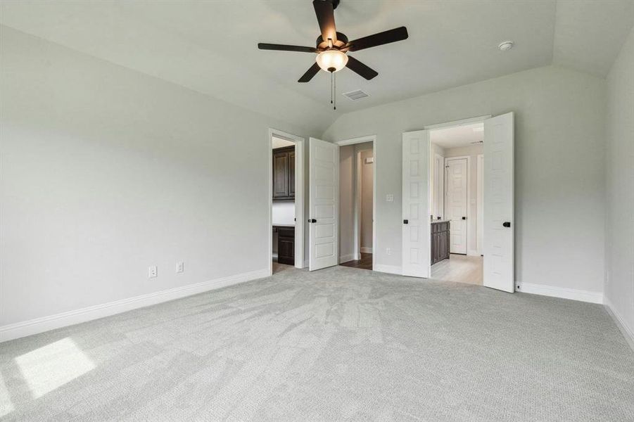 Spacious, unfurnished interior of a new home in Westside Preserve, Midlothian (Image 24). Spacious, unfurnished interior of a new home in Westside Preserve, Midlothian (Image 24).