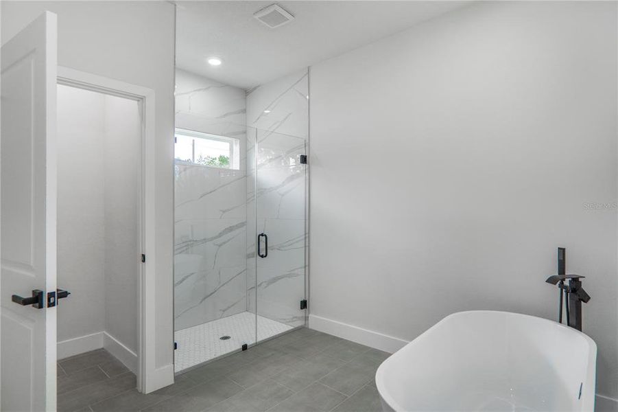 Image 36 of a home in .