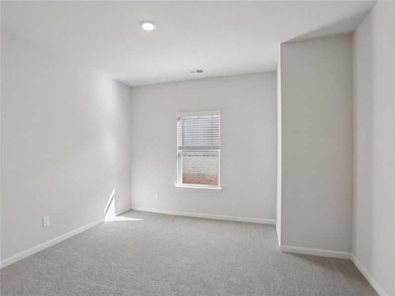 Spacious, unfurnished interior of a new home in River Pointe, Monroe (Image 19).