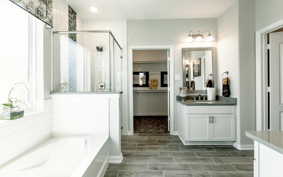 Furnished interior view inside a new home in Martha's Vineyard, Alvin (Image 35).