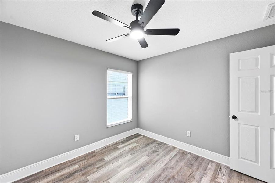 Spacious, unfurnished interior of a new home in , Plant City (Image 33).