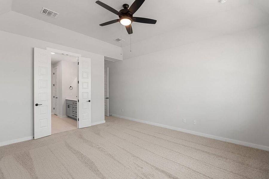 Spacious, unfurnished interior of a new home in Terrace Collection at Heritage, Dripping Springs (Image 33). Spacious, unfurnished interior of a new home in Terrace Collection at Heritage, Dripping Springs (Image 33).