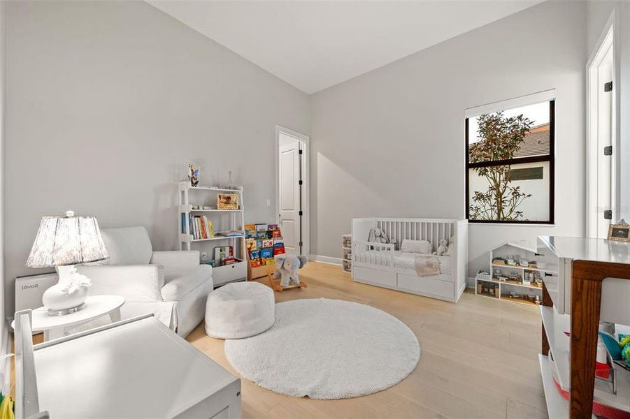 Furnished interior view inside a new home in , Sarasota (Image 58).
