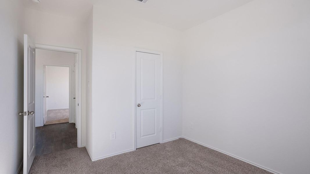 Spacious, unfurnished interior of a new home in Marigold, Kyle (Image 14).