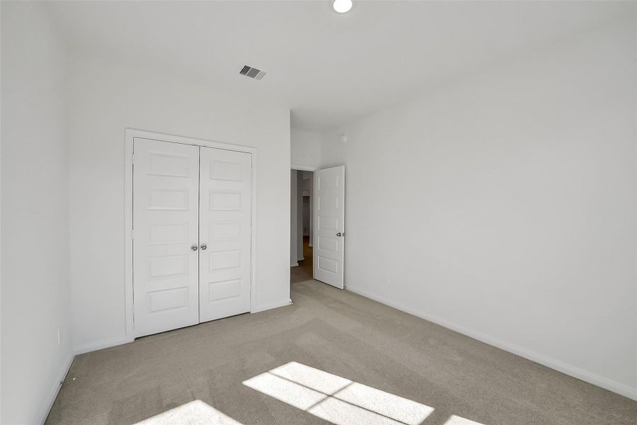 Spacious, unfurnished interior of a new home in Stone Creek Ranch, Hockley (Image 41).