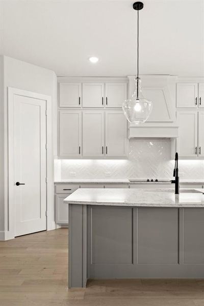 26. 160 Waterview - Kitchen (5)