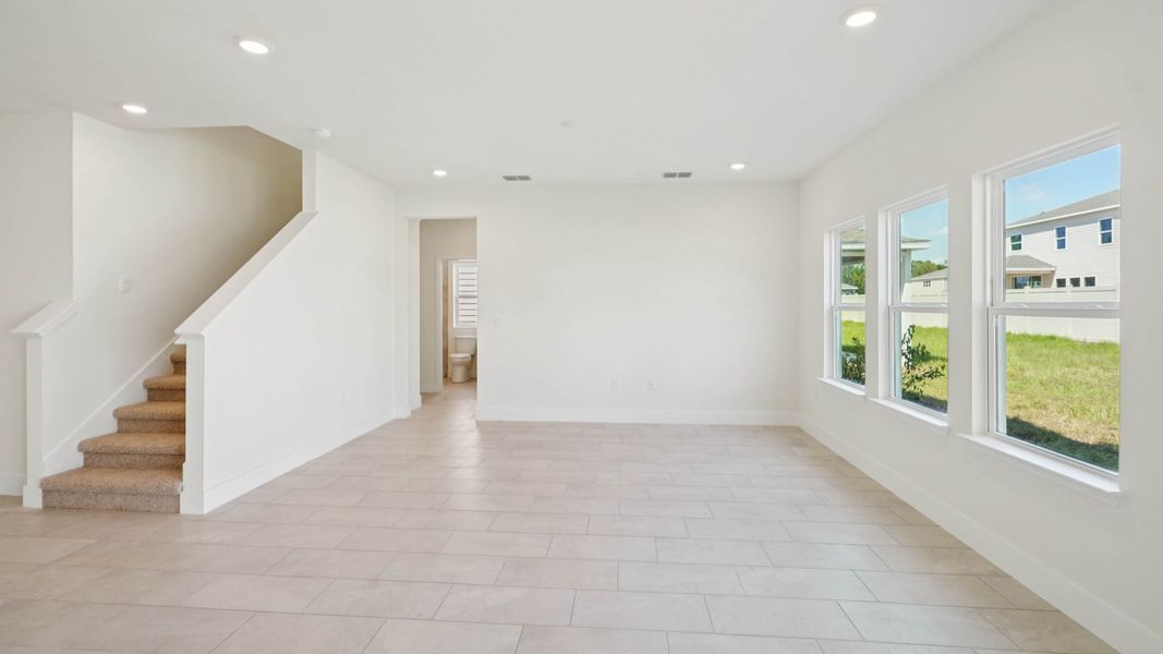 Representative unfurnished interior of a home built from the Hemingway by D.R. Horton in Sandal Key, Weeki Wachee (Image 22).