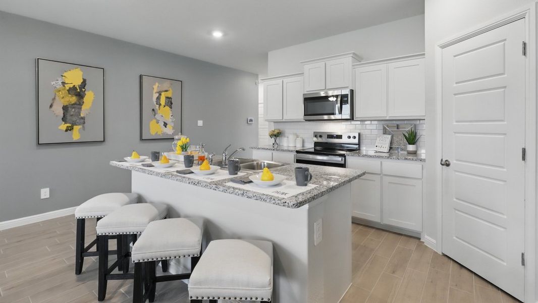 Furnished interior view inside a new home in Saratoga, Granbury (Image 6). Furnished interior view inside a new home in Saratoga, Granbury (Image 6).