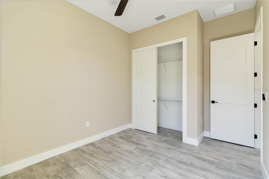 Spacious, unfurnished interior of a new home in , Rotonda West (Image 16).