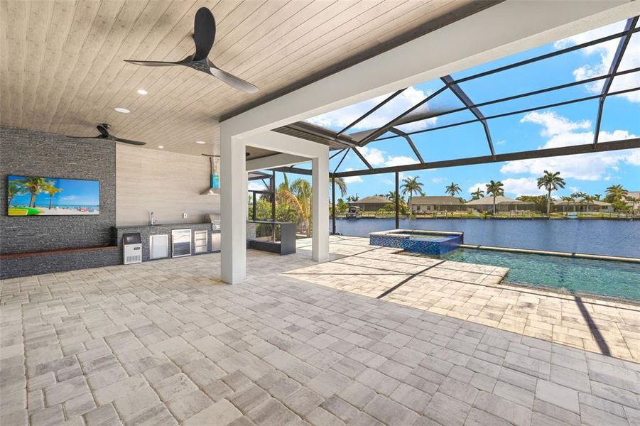 Exterior details and patio area of a home in , Cape Coral (Image 27). Exterior details and patio area of a home in , Cape Coral (Image 27).