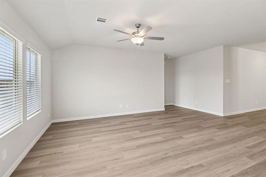 Photo is not of the actual home, but is an inspirational photo of builder’s model home and may depict options, furnishings, and/or decorator features that are not included. Photo is not of the actual home, but is an inspirational photo of builder’s model home and may depict options, furnishings, and/or decorator features that are not included.