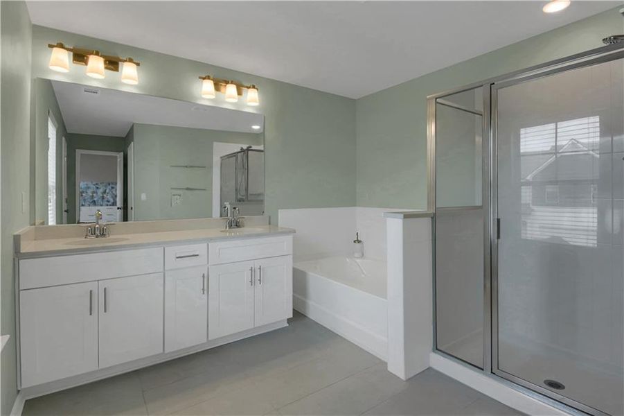 Furnished interior view inside a new home in , Atlanta (Image 14).