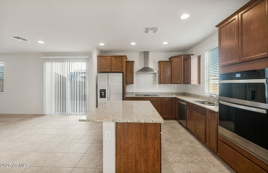 Cafe/Kitchen Cafe/Kitchen