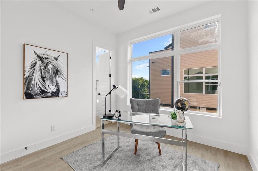 Bed #2 stages as office.