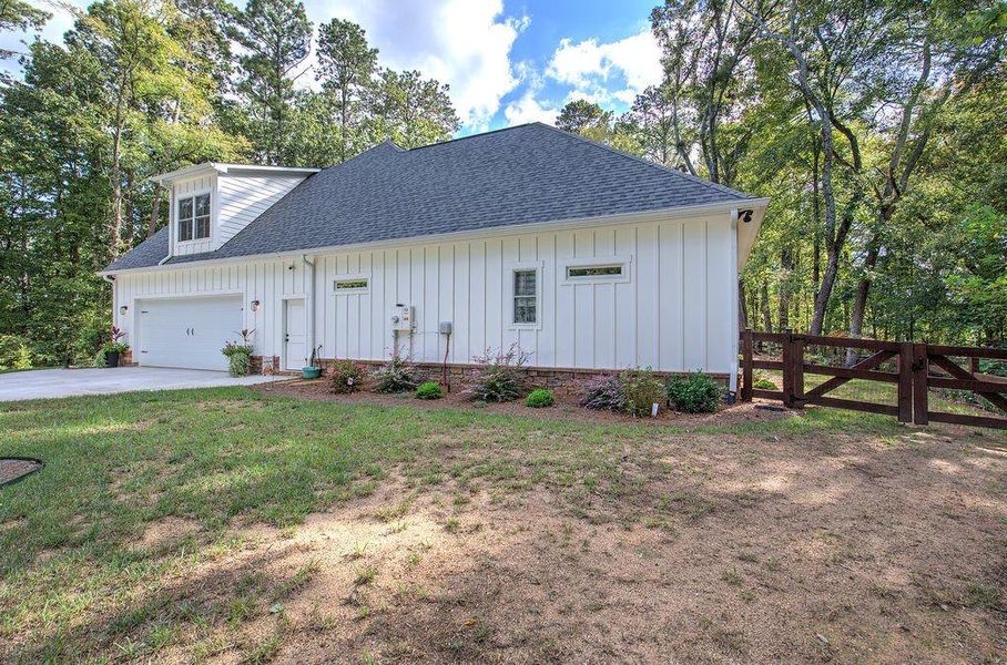 Exterior details and patio area of a home in , Cartersville (Image 34).