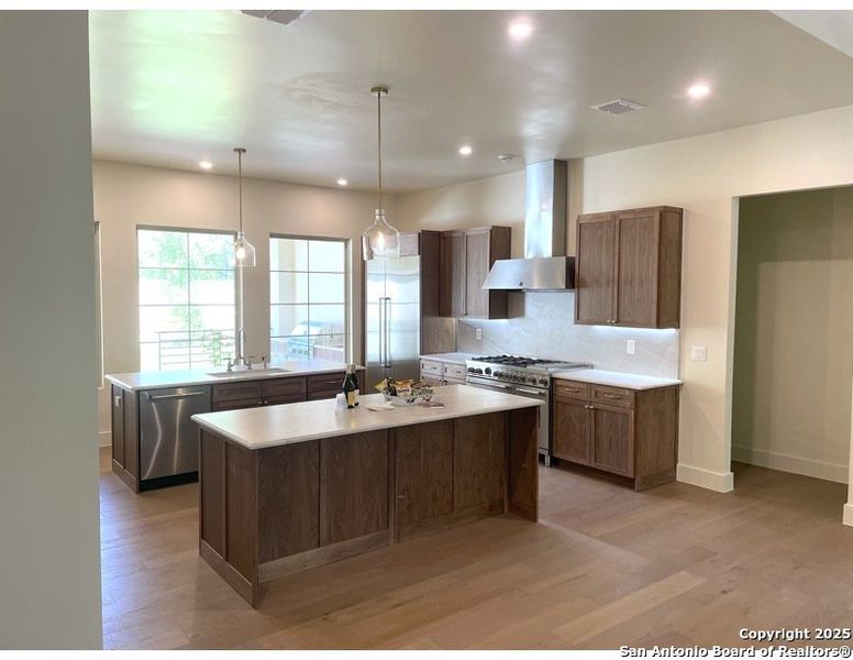 Furnished interior view inside a new home in , Terrell Hills (Image 11). Furnished interior view inside a new home in , Terrell Hills (Image 11).