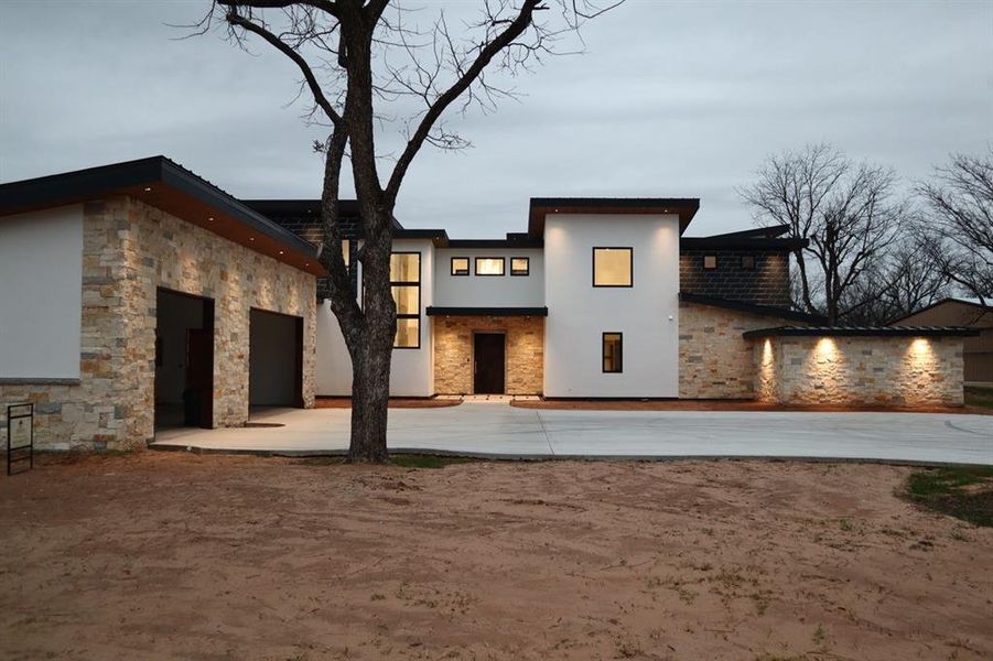 Image 34 of a home in .