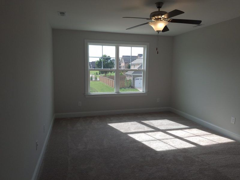Spacious, unfurnished interior of a new home in Weybridge, Burlington (Image 65).