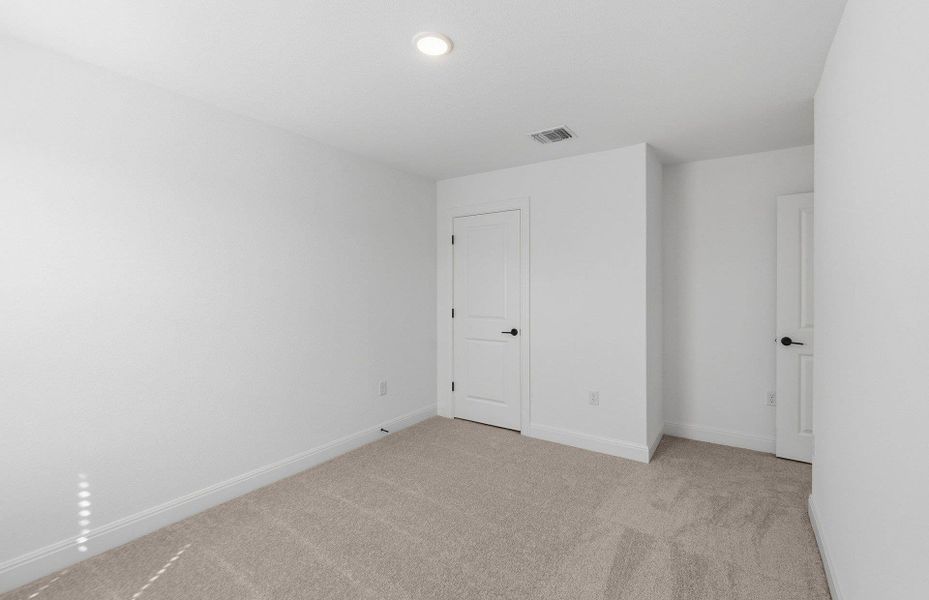 Spacious, unfurnished interior of a new home in Lagos, Manor (Image 17).