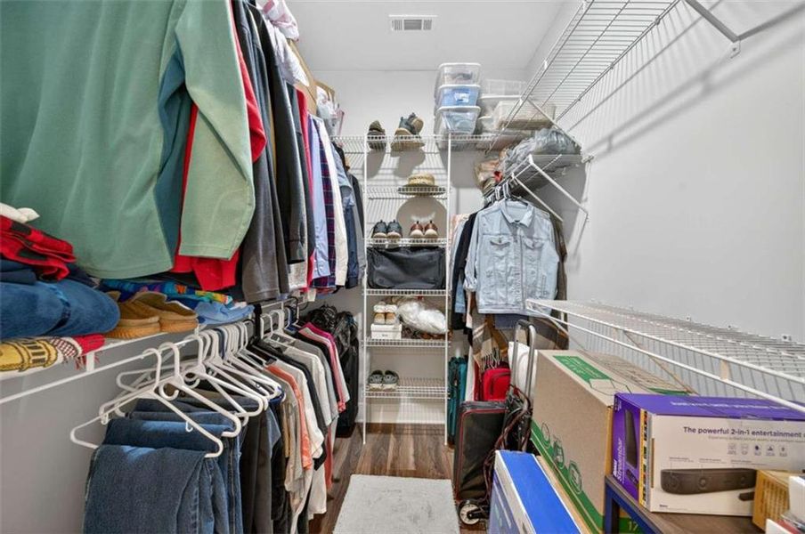 Image 35 of a home in .