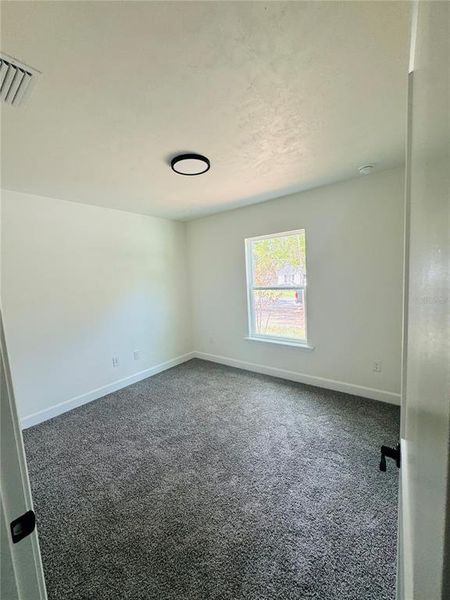 Spacious, unfurnished interior of a new home in , Bronson (Image 13).