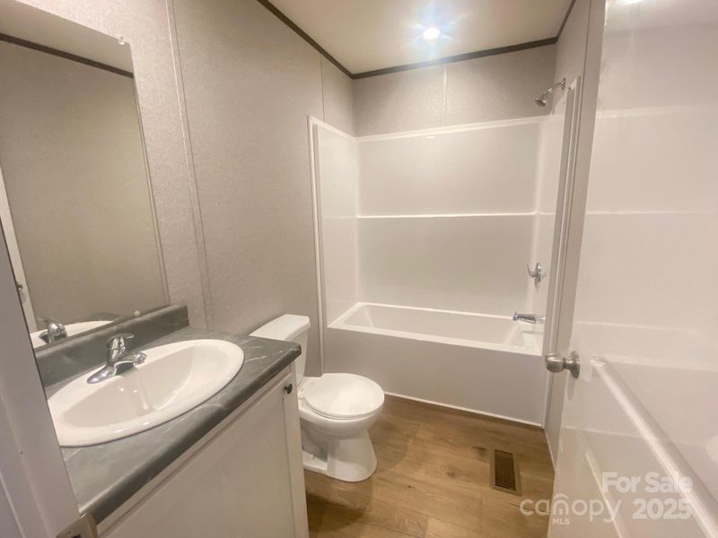 Image 13 of a home in .