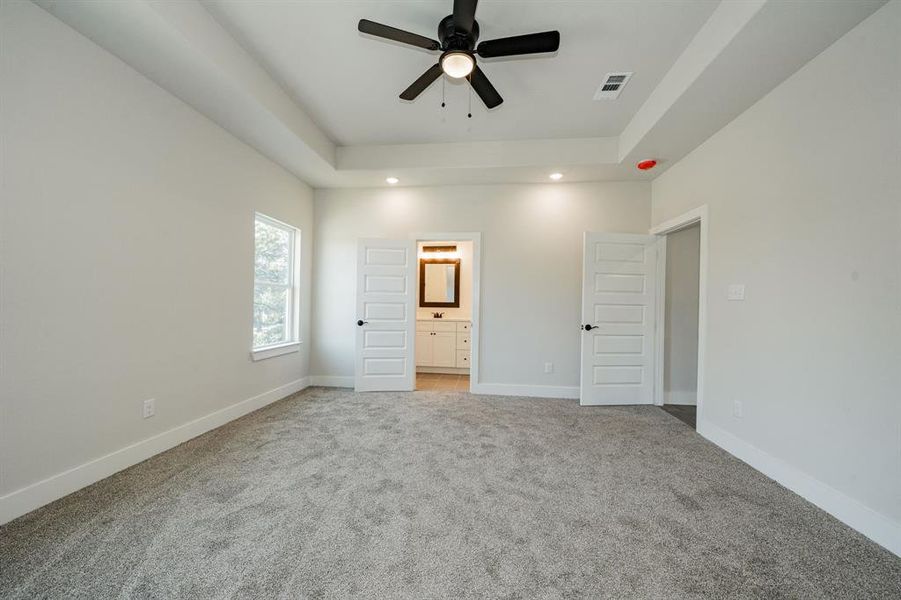 Spacious, unfurnished interior of a new home in , Terrell (Image 37). Spacious, unfurnished interior of a new home in , Terrell (Image 37).
