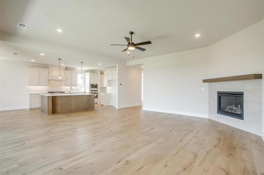 Spacious, unfurnished interior of a new home in Sweetgrass, Haslet (Image 24). Spacious, unfurnished interior of a new home in Sweetgrass, Haslet (Image 24).