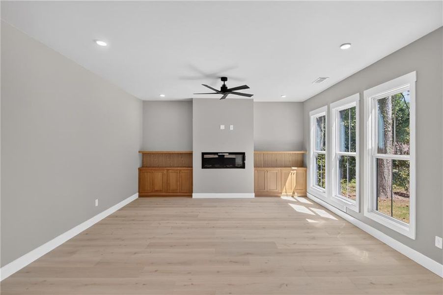Spacious, unfurnished interior of a new home in , Stone Mountain (Image 151). Spacious, unfurnished interior of a new home in , Stone Mountain (Image 151).