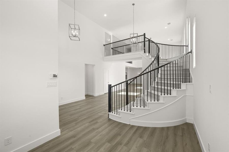 408 McKinley- Entry-2