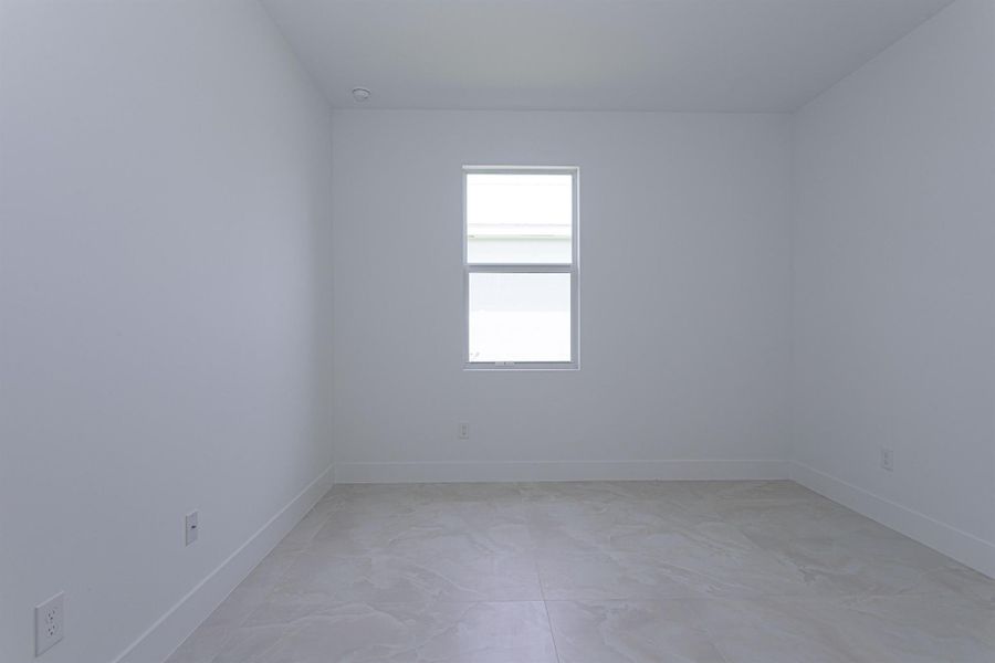 Spacious, unfurnished interior of a new home in , Jupiter (Image 20).