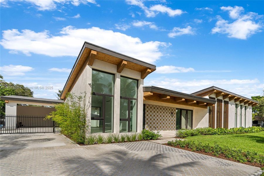 Image 41 of a home in .